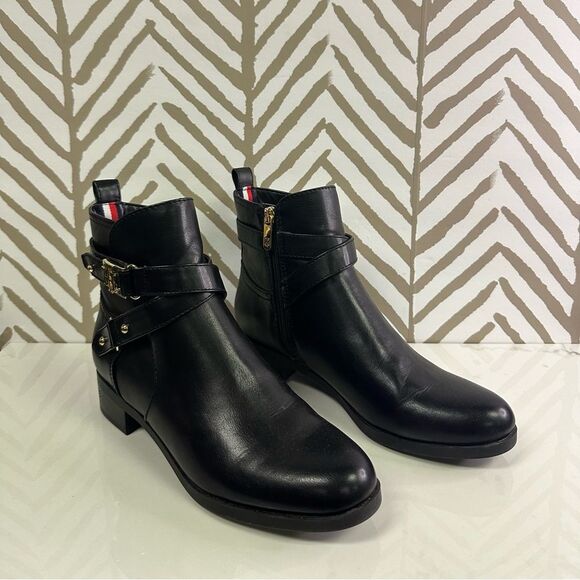 Tommy Hilfiger Black Faux Leather Gold Logo Boots Size 9 - Picture 1 of 9